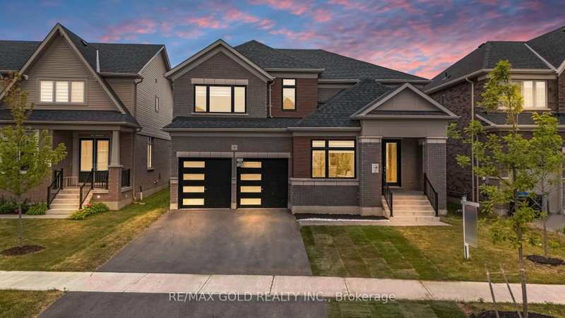 9 Sandhill Crescent