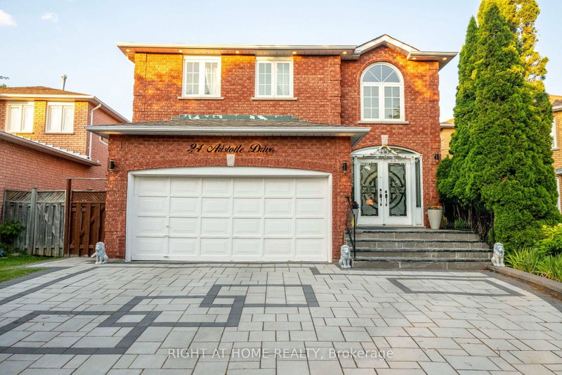 24 Aristotle Drive E