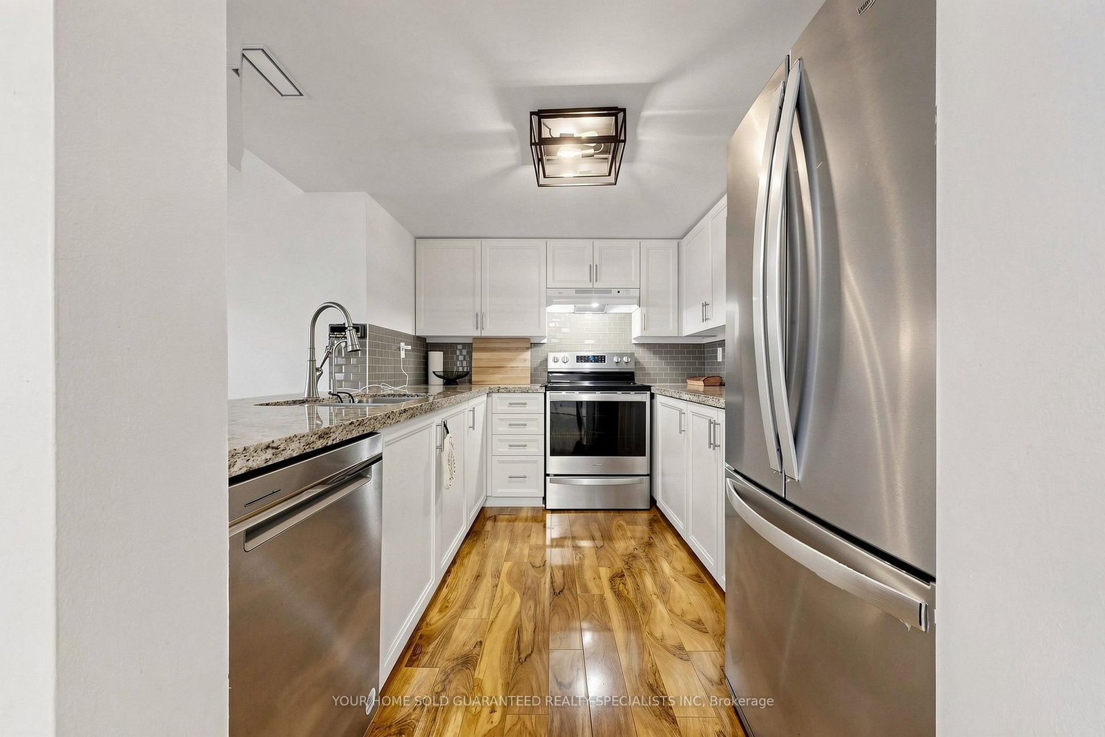 75 E Weldrick Drive • #1003 • Richmond Hill, ON photo 7