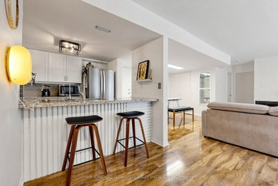 75 E Weldrick Drive • #1003 • Richmond Hill, ON photo 8