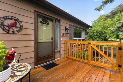 165 Roxanna Drive • Georgina, ON photo 3