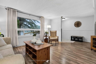 165 Roxanna Drive • Georgina, ON photo 8