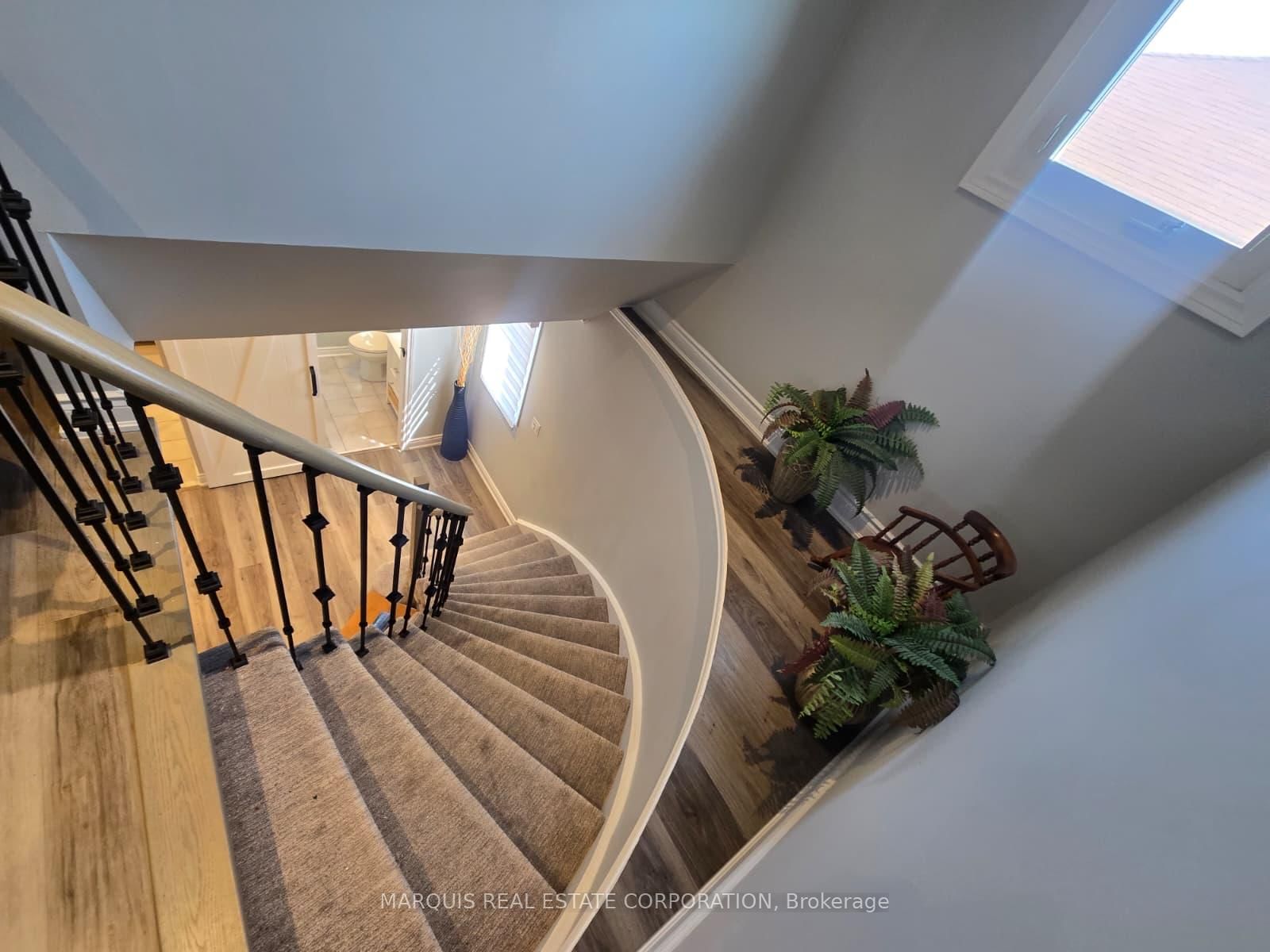 198 Forsyth Road • Newmarket, ON photo 8