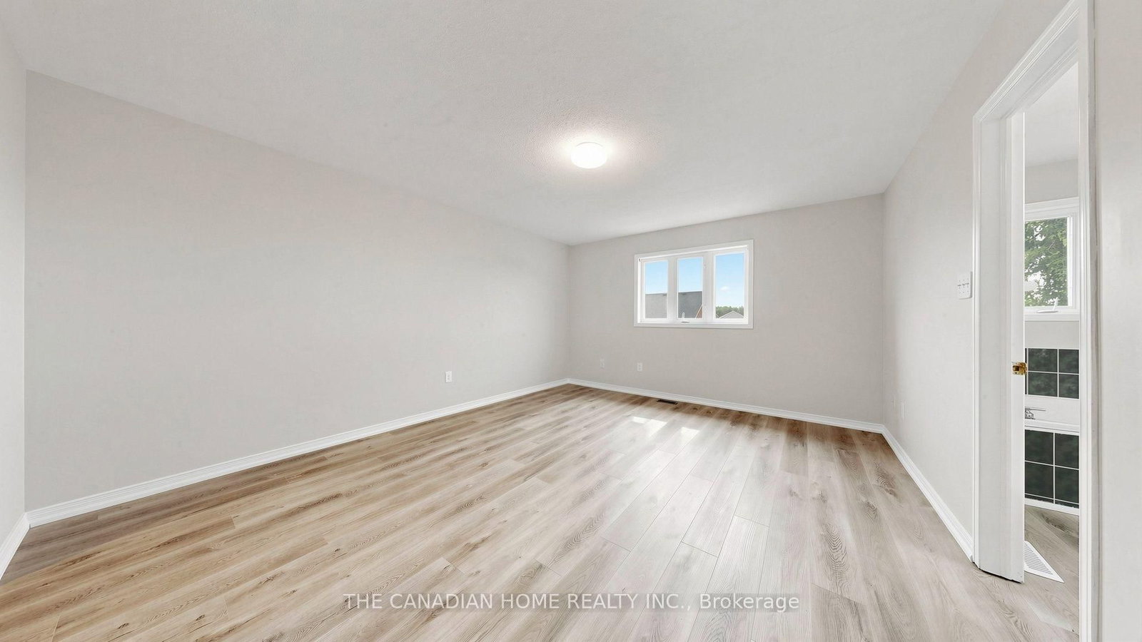 31 Laurendale Avenue • Georgina, ON photo 25