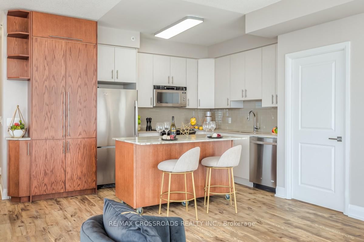 85 North Park Road • #LPH 06 • Vaughan, ON photo 16