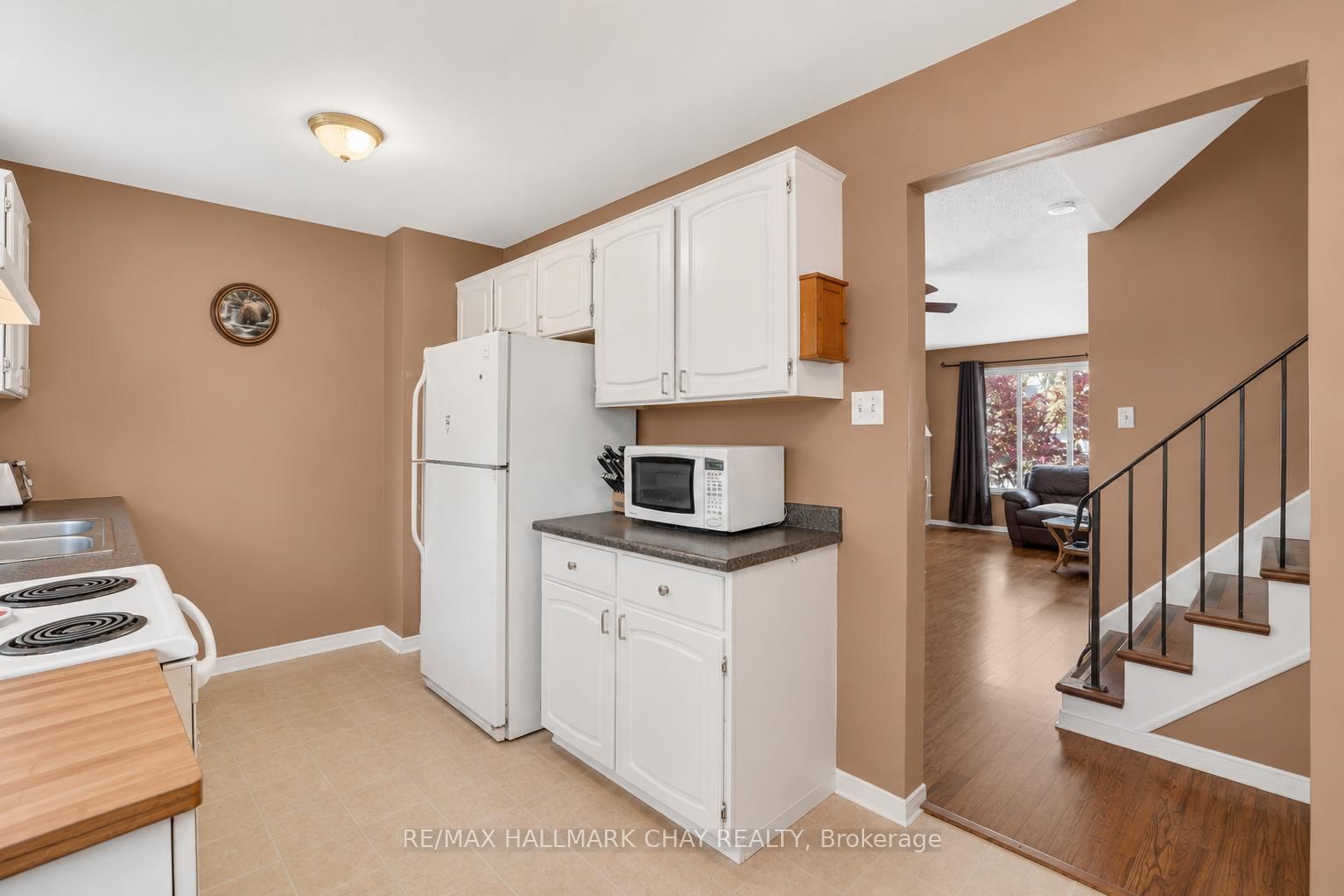 28 Britannia Avenue • Bradford West Gwillimbury, ON photo 5
