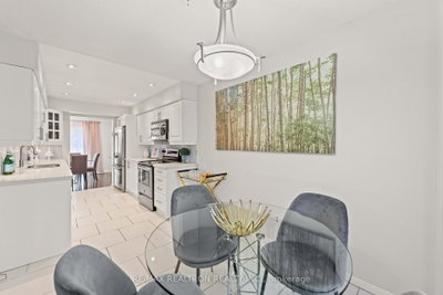 143 Spring Gate Boulevard • Vaughan, ON photo 6