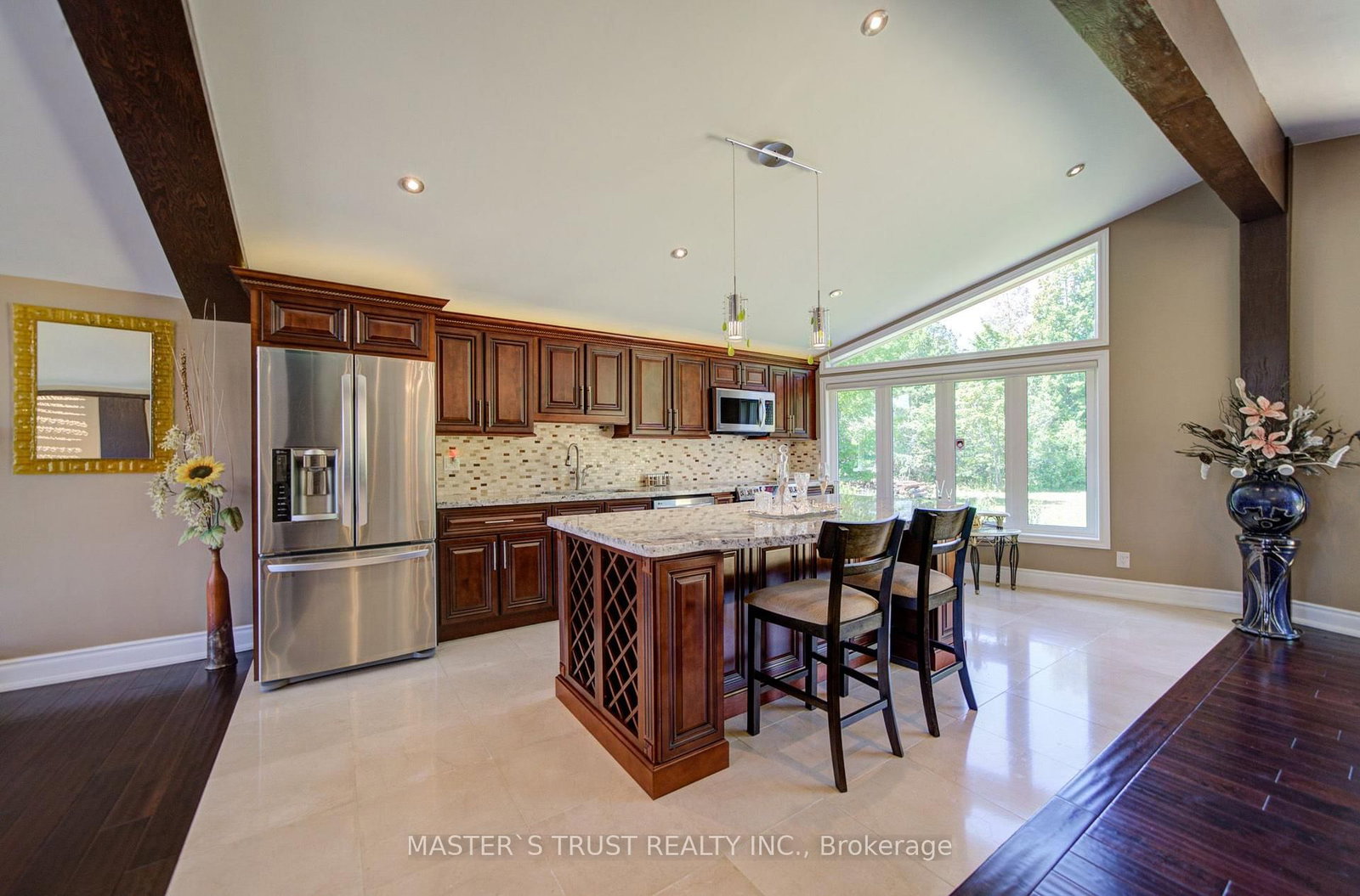 3896 St John's Side Road • Whitchurch-Stouffville, ON photo 2
