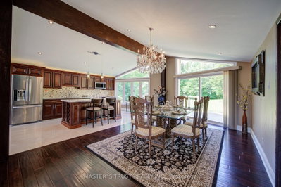 3896 St John's Side Road • Whitchurch-Stouffville, ON photo 3