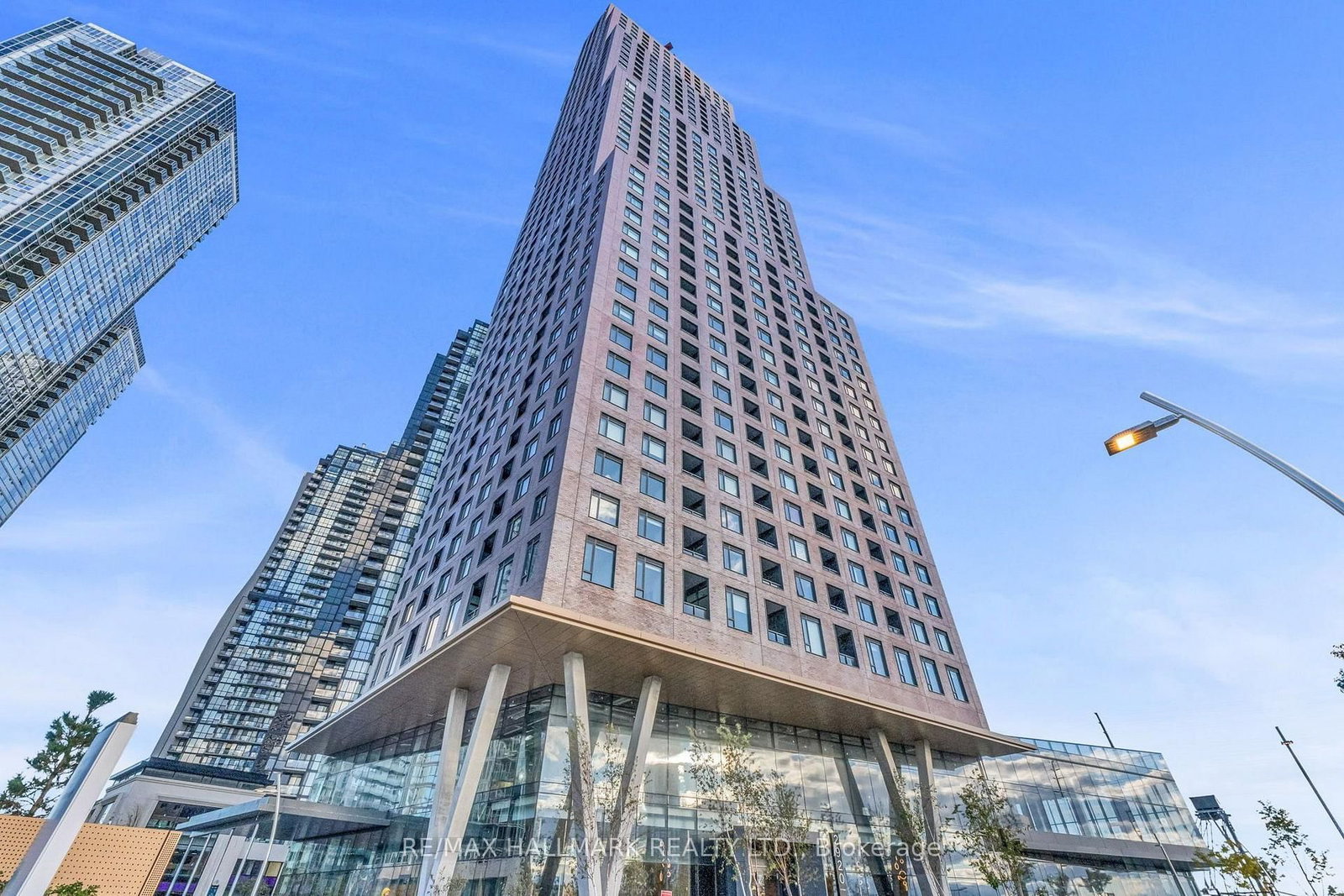 2920 Highway 7 • #2903 • Vaughan, ON photo 2