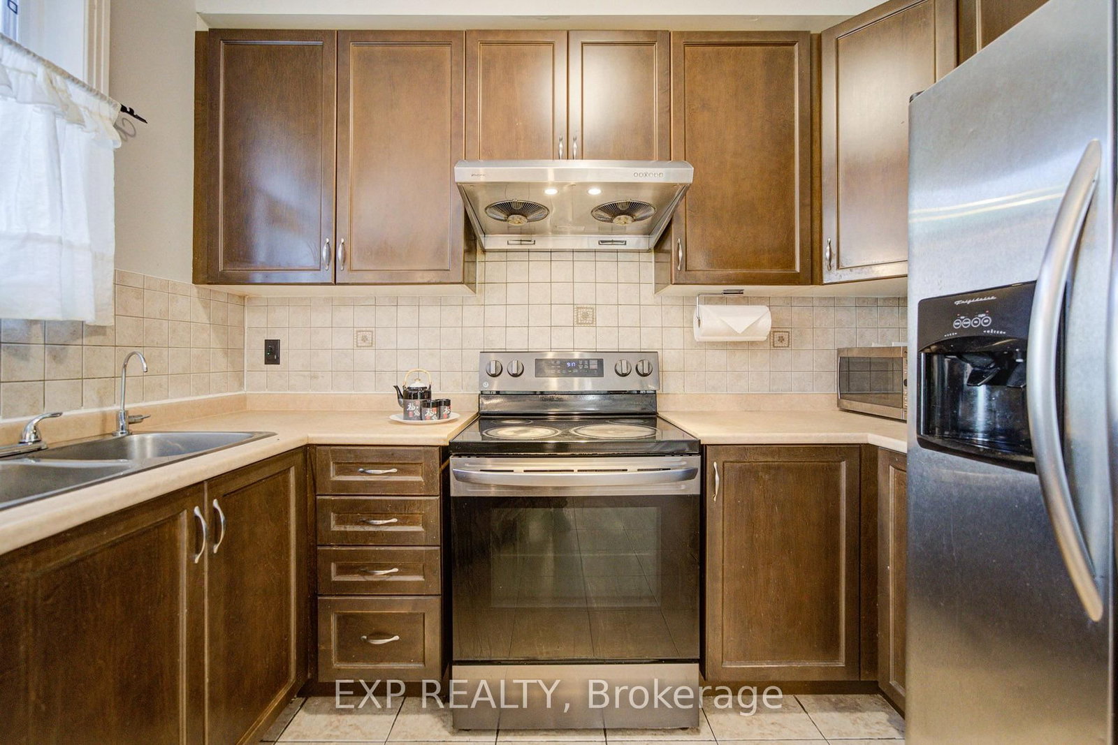 76 Ford Wilson Boulevard • Newmarket, ON photo 13