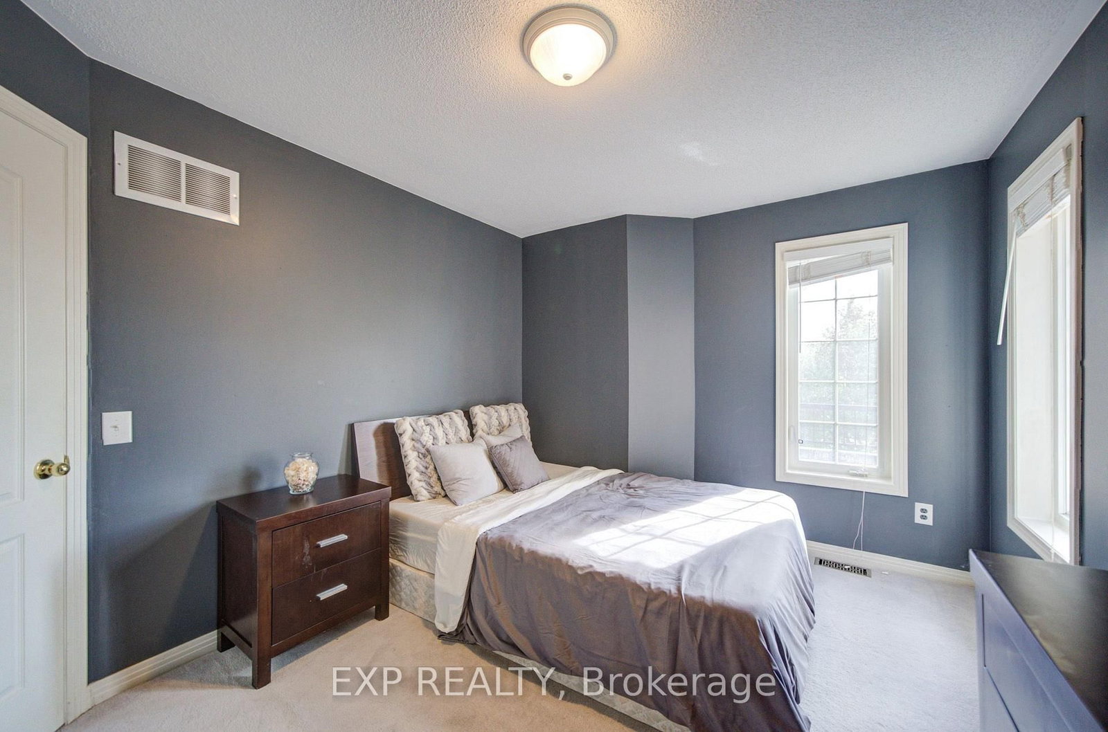 76 Ford Wilson Boulevard • Newmarket, ON photo 25