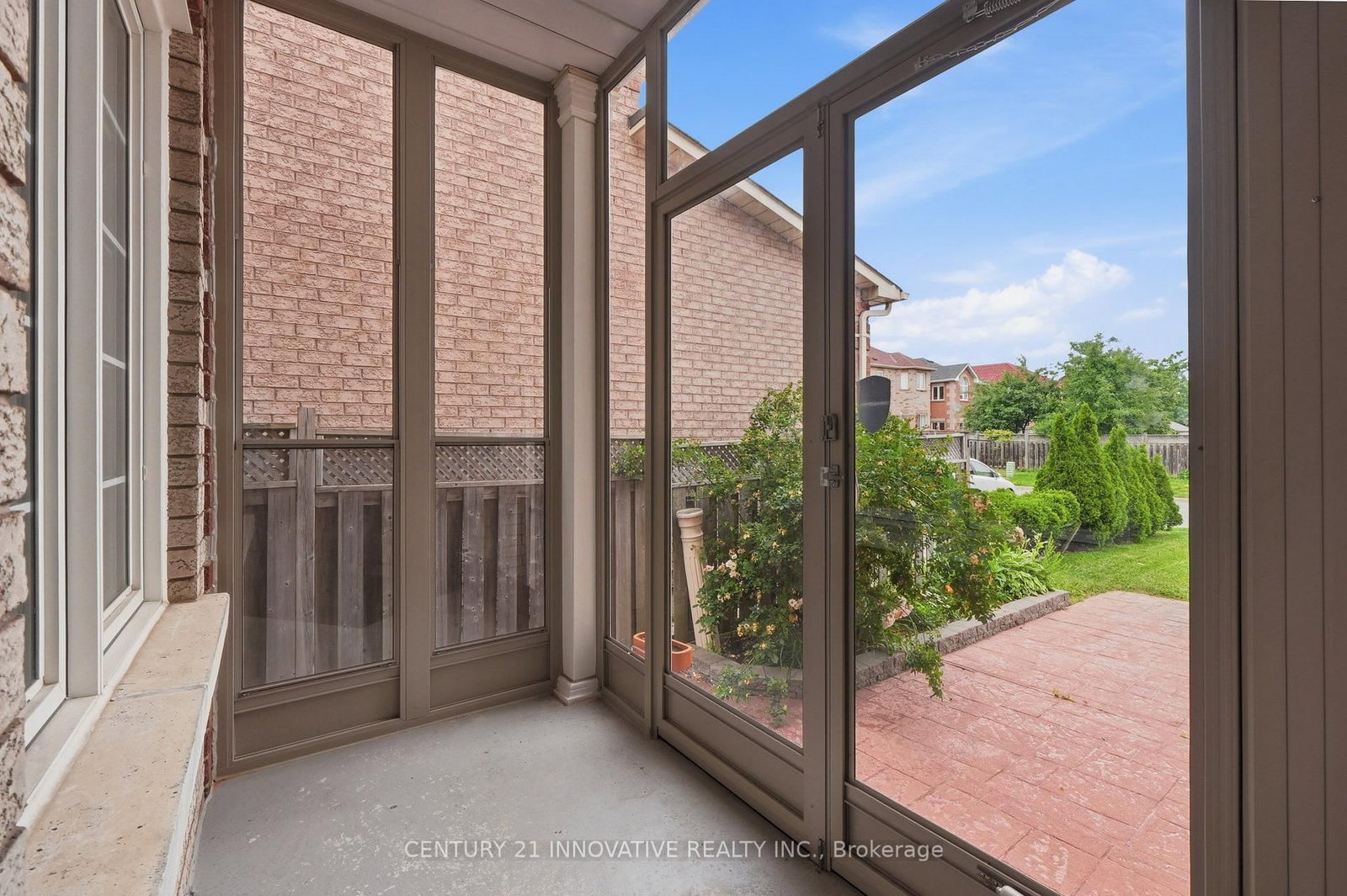 57 NE Avenida Street • Markham, ON photo 2