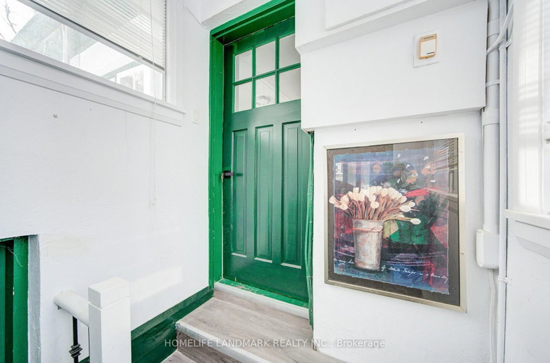 119 Robinson Street