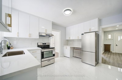 119 Robinson Street • Markham, ON photo 4