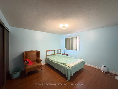Unit 1st &2nd Fl(No Master BR — 59 Chloe Crescent — photo 6