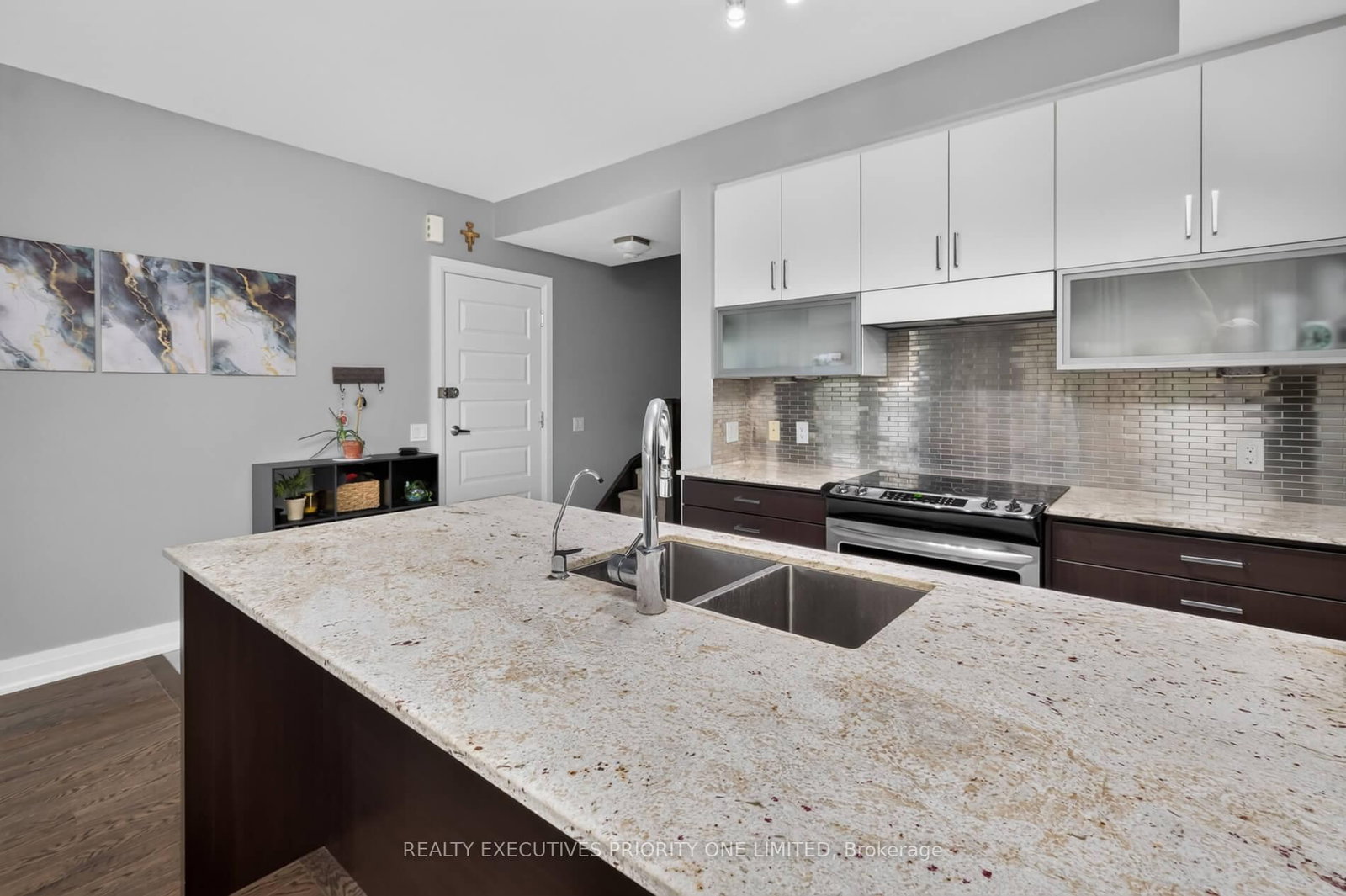 8161 Kipling Avenue • #59 • Vaughan, ON photo 15