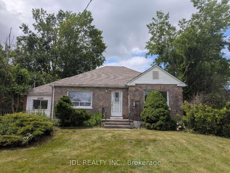 7900 Yonge Street, Innisfil