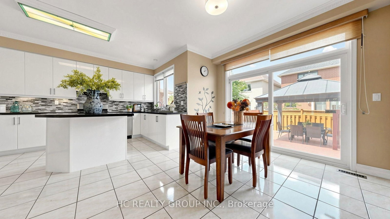 18 Saxony Drive • Markham, ON photo 12