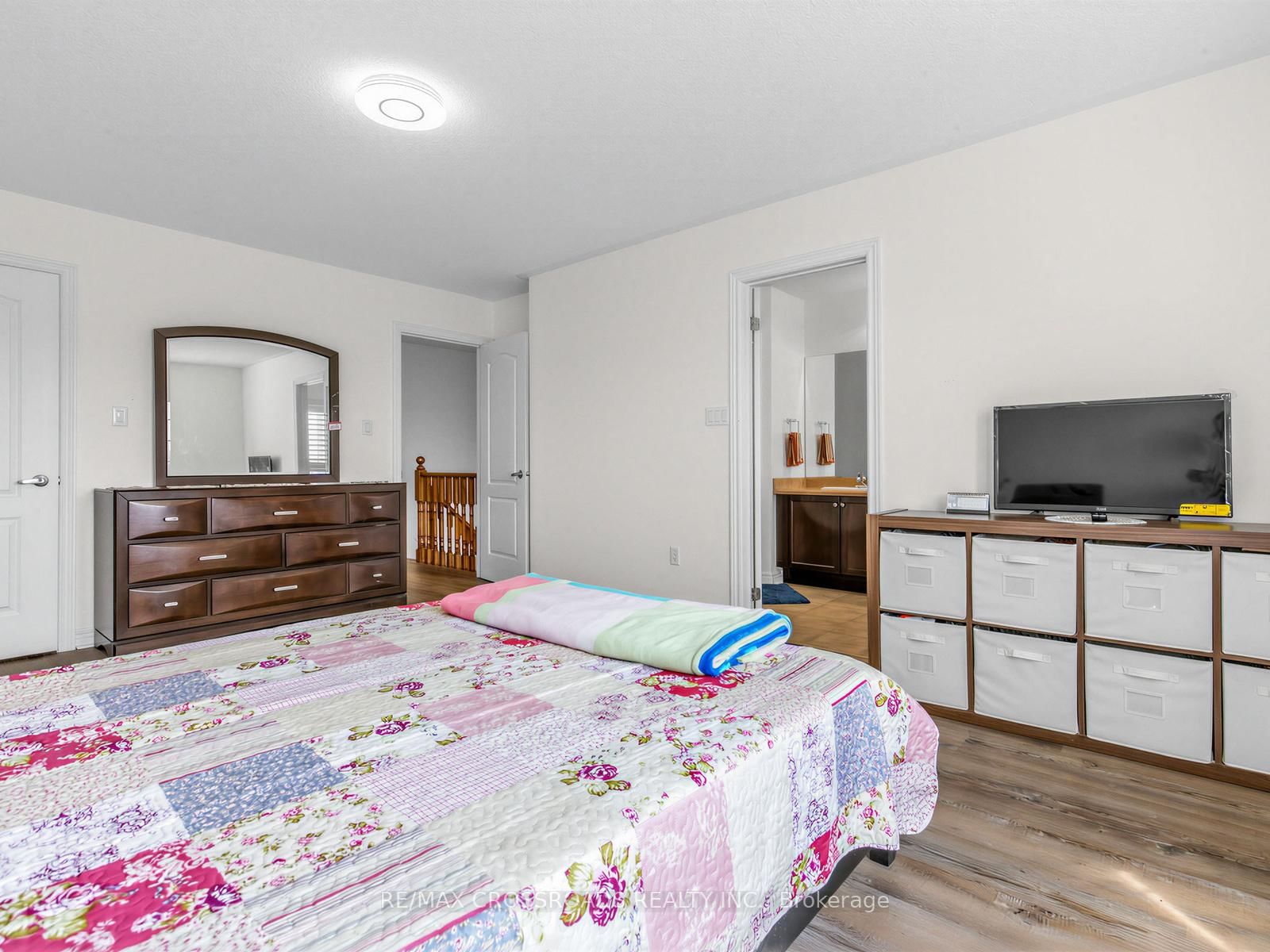 23 S Worthview Drive • Vaughan, ON photo 19