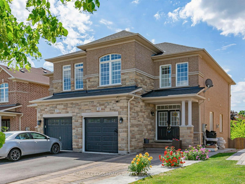23 Worthview Drive S