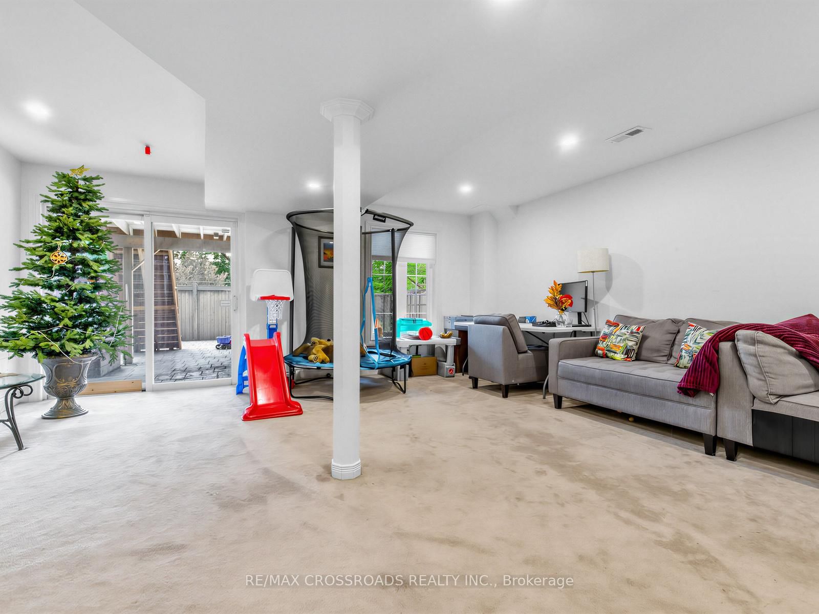23 S Worthview Drive • Vaughan, ON photo 29