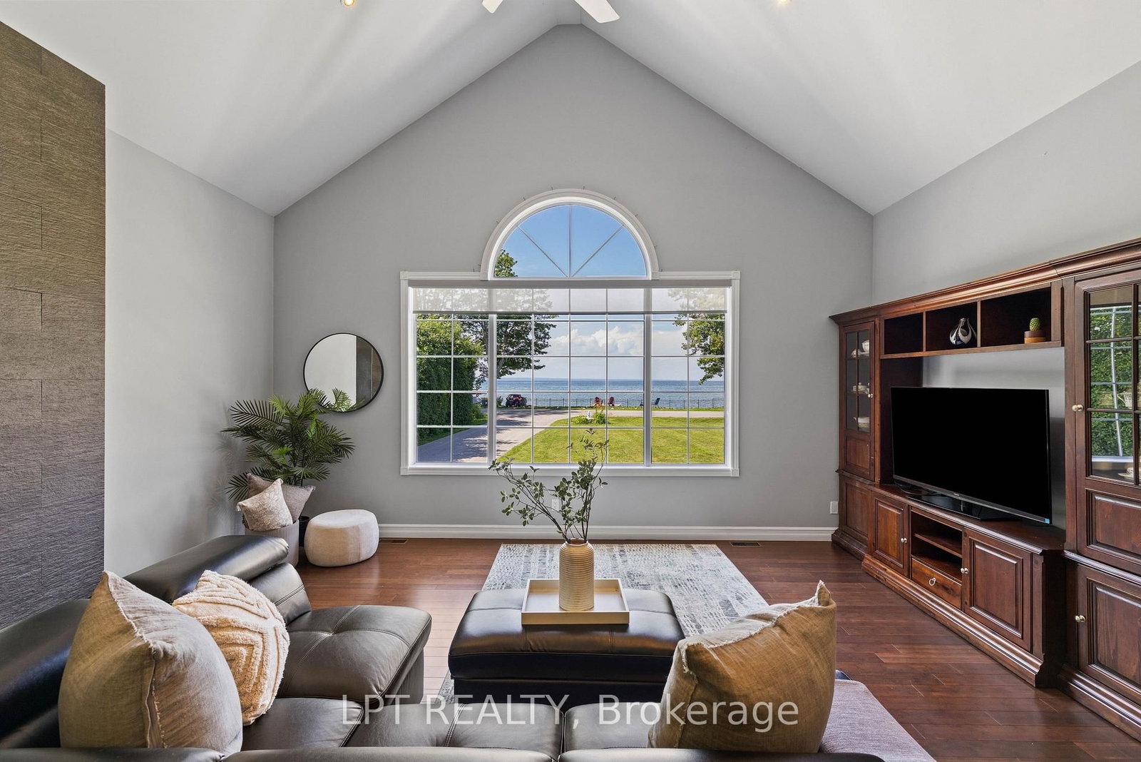 173 Lake Drive E • Georgina, ON photo 15