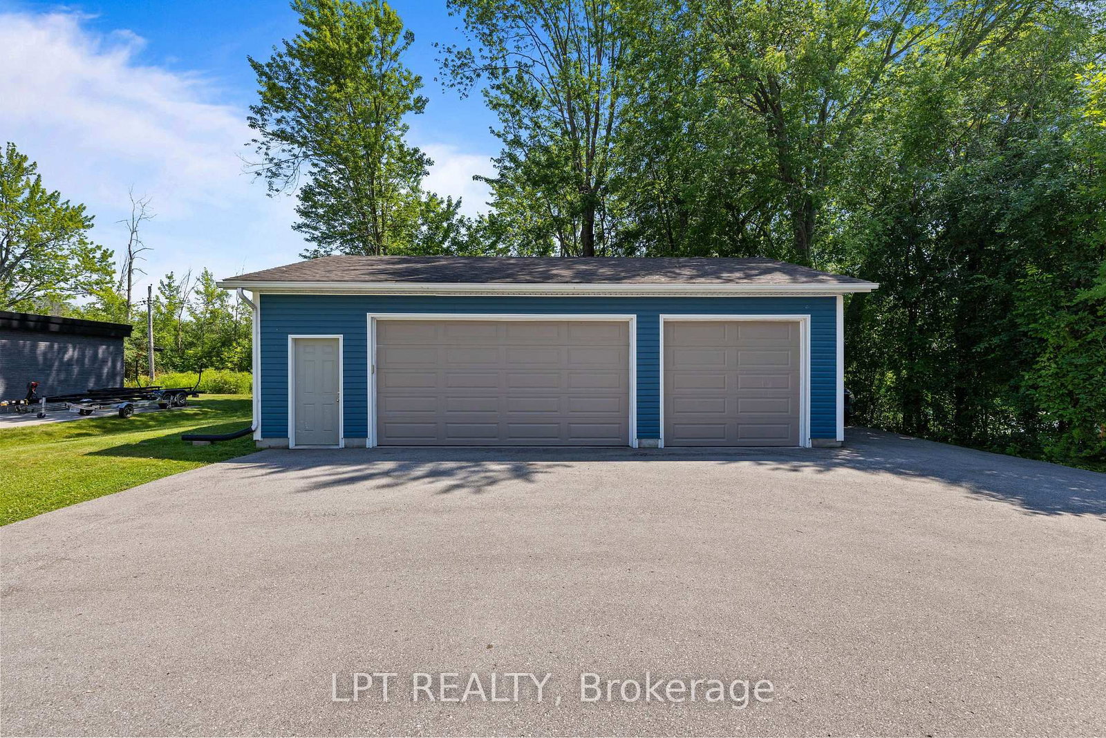 173 Lake Drive E • Georgina, ON photo 9