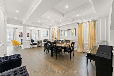 7 Randolph Drive — photo 5