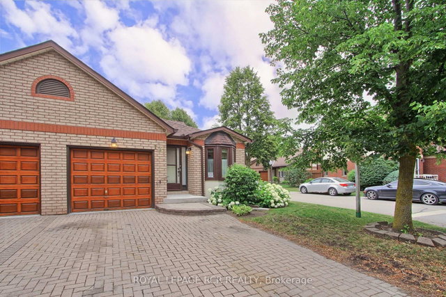 16 - 121 Green Briar Road