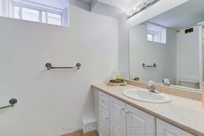176 Laurentian Boulevard — photo 3
