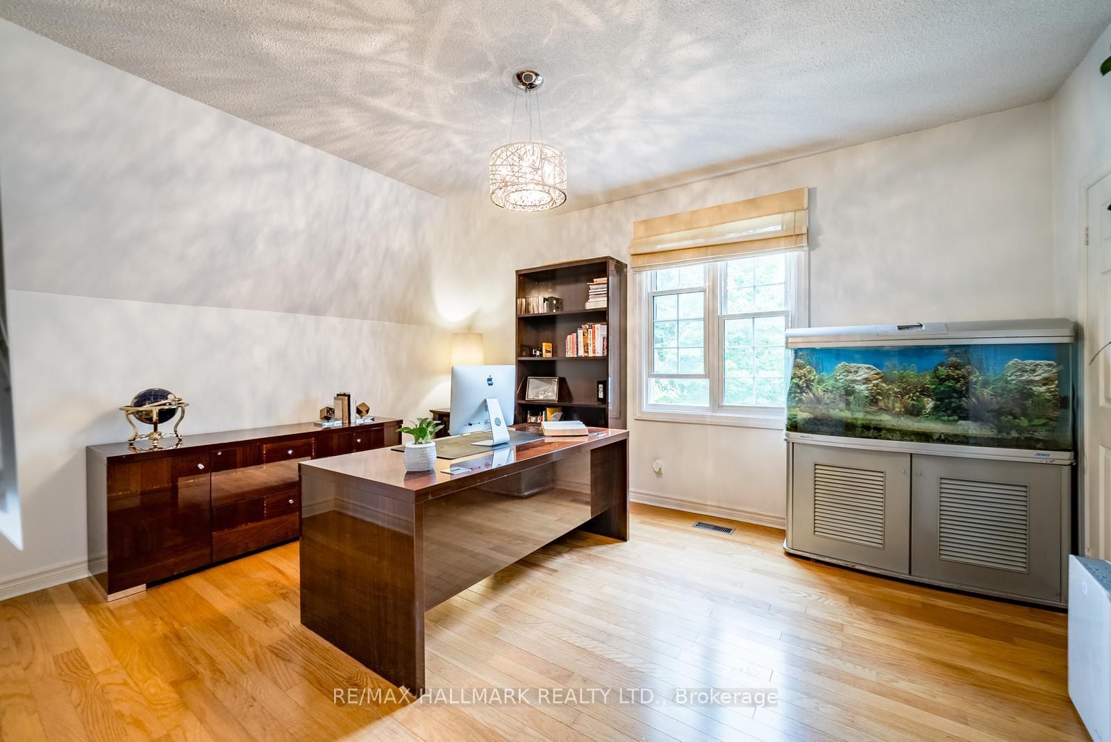 23 Forfardale Road • Whitchurch-Stouffville, ON photo 27