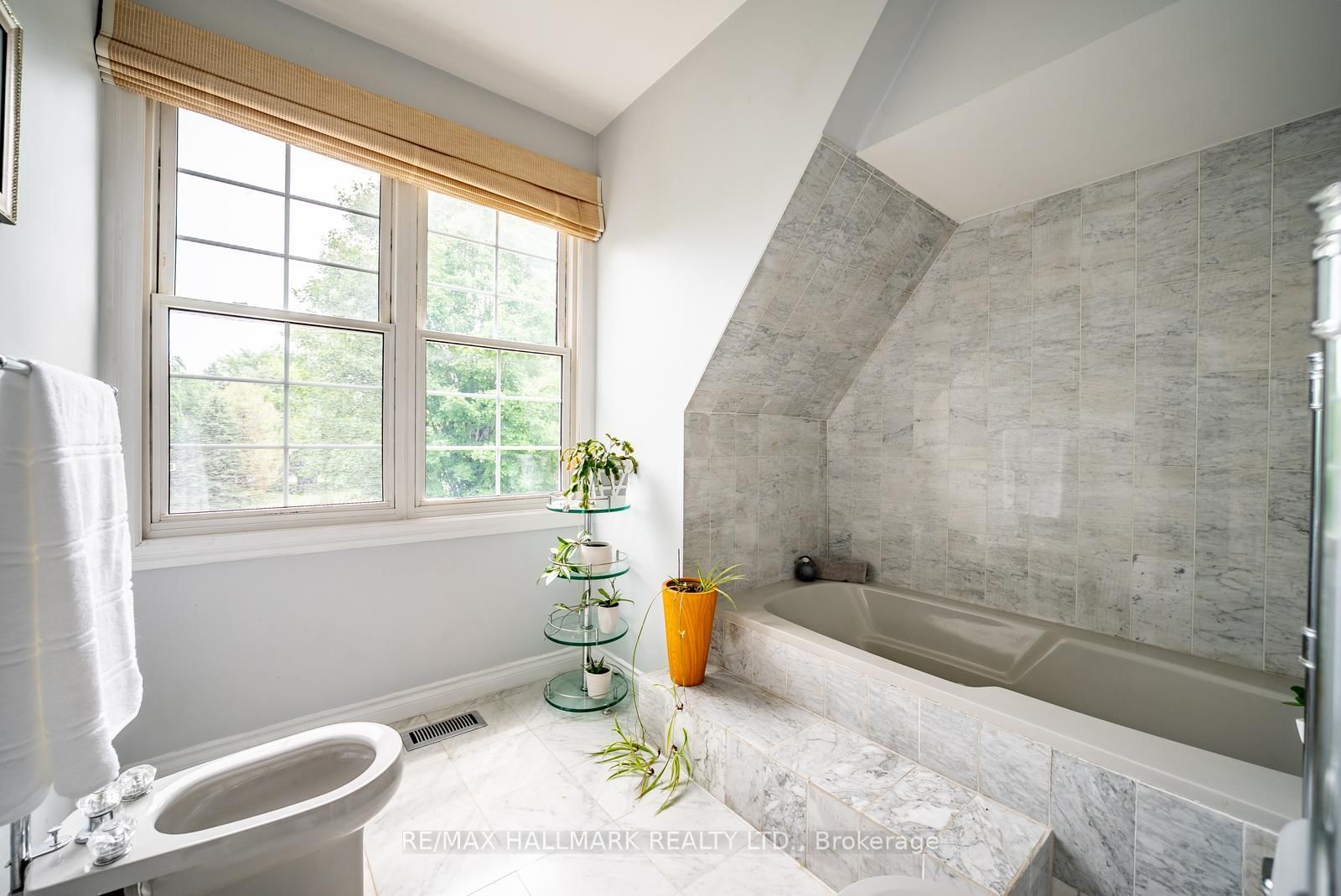 23 Forfardale Road • Whitchurch-Stouffville, ON photo 36