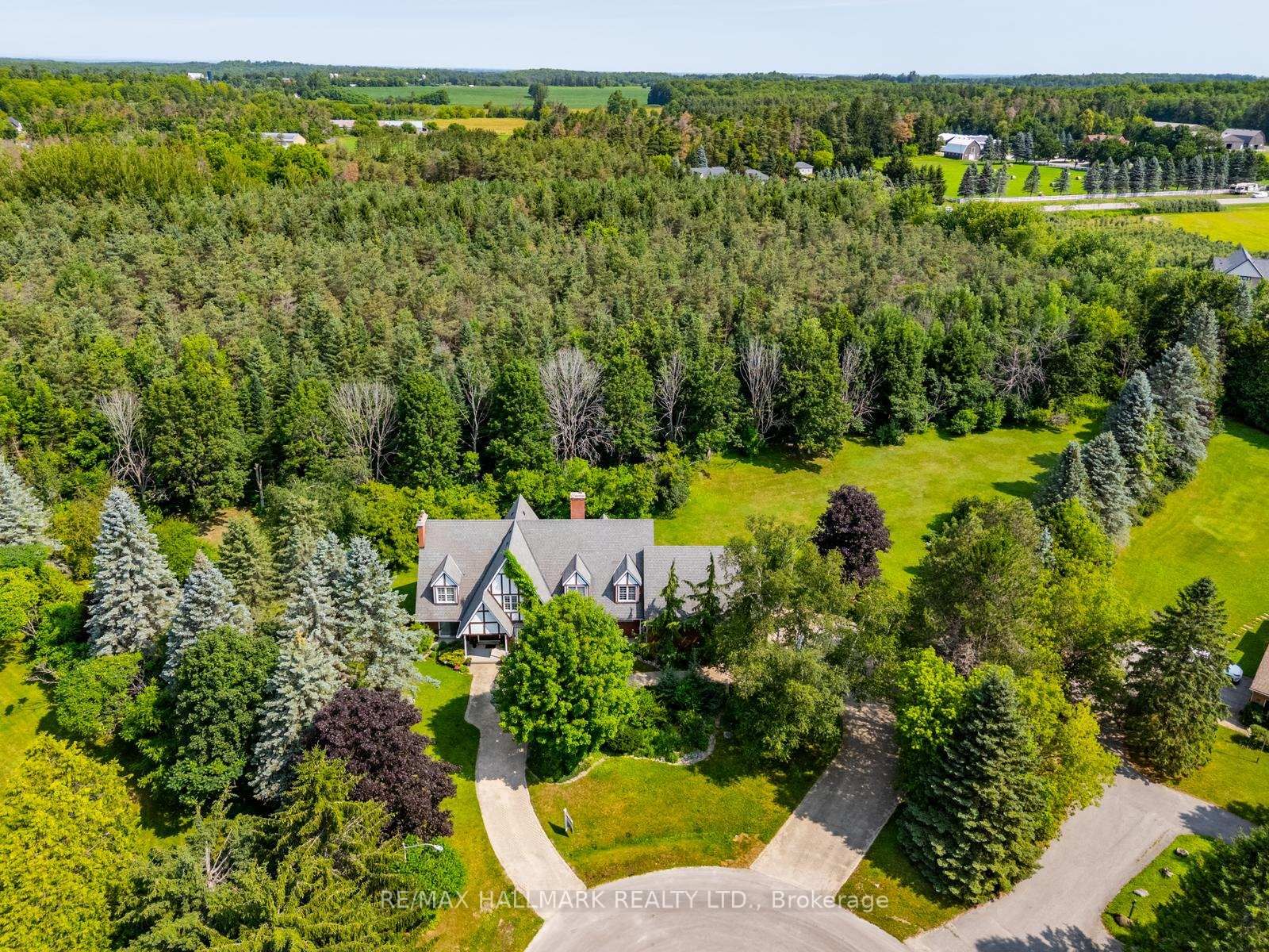23 Forfardale Road • Whitchurch-Stouffville, ON photo 6