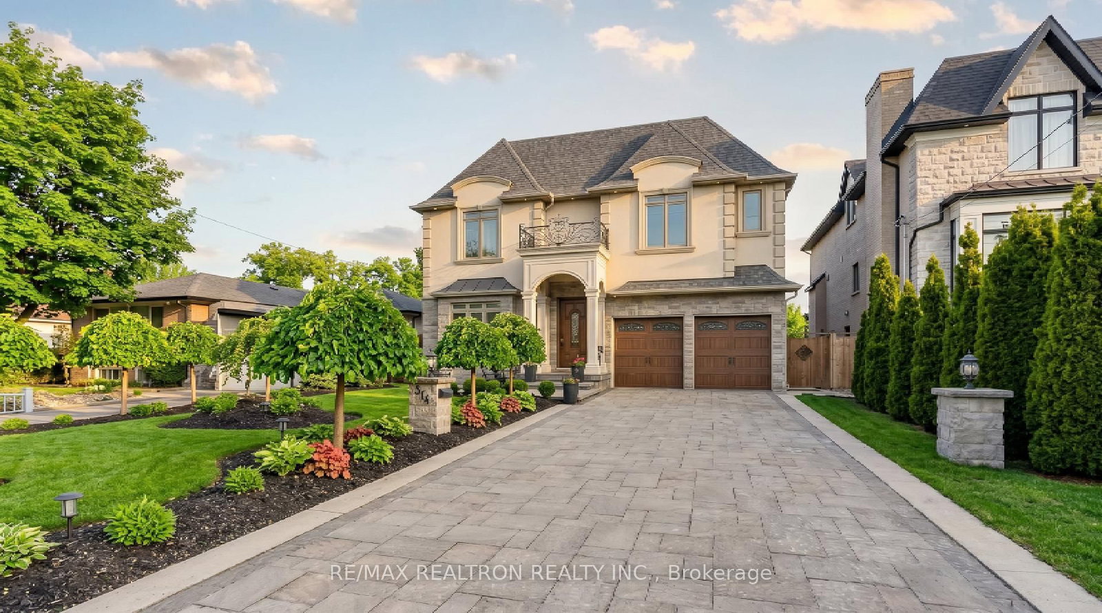 374 Elmwood Avenue • Richmond Hill, ON photo 7