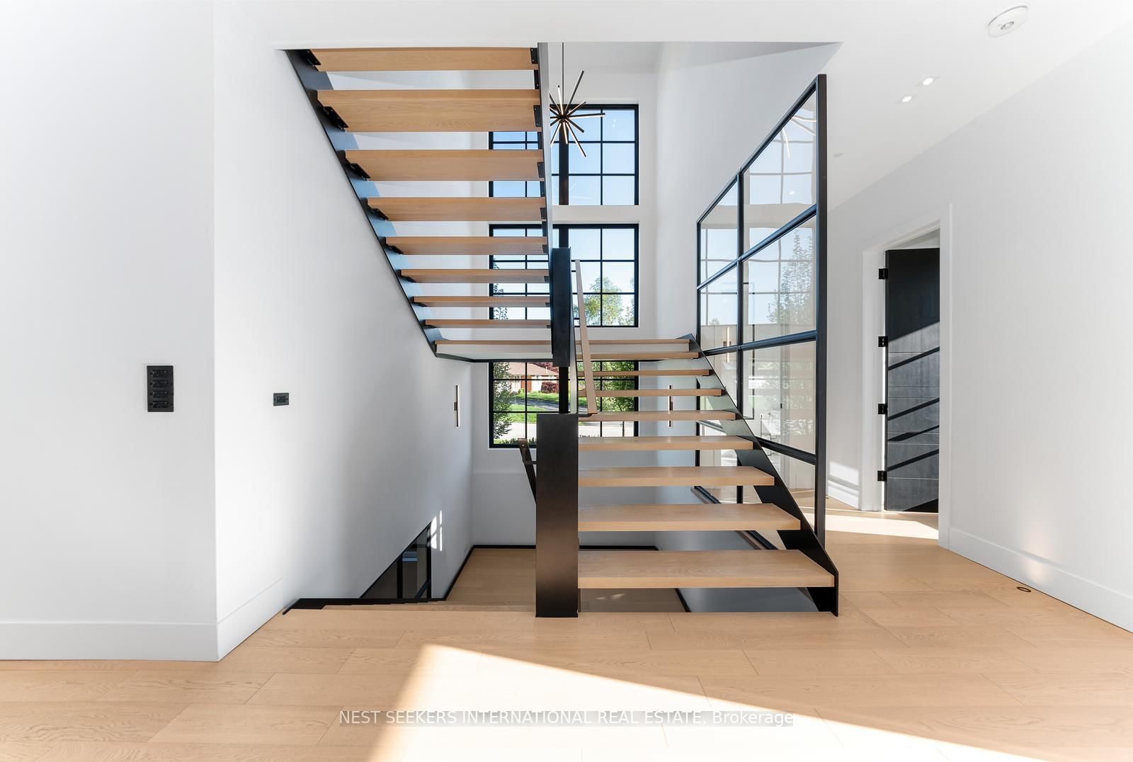 6 Forestave Crescent • King, ON photo 6