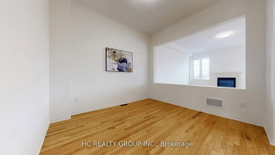 156 Hartney Drive • Richmond Hill, ON photo 9