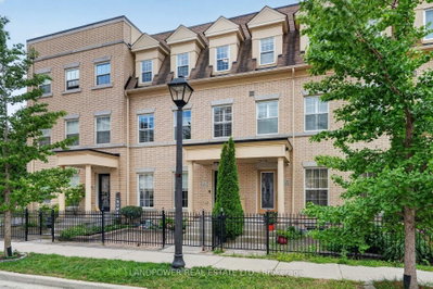 23 Donald Buttress Boulevard W — photo 2