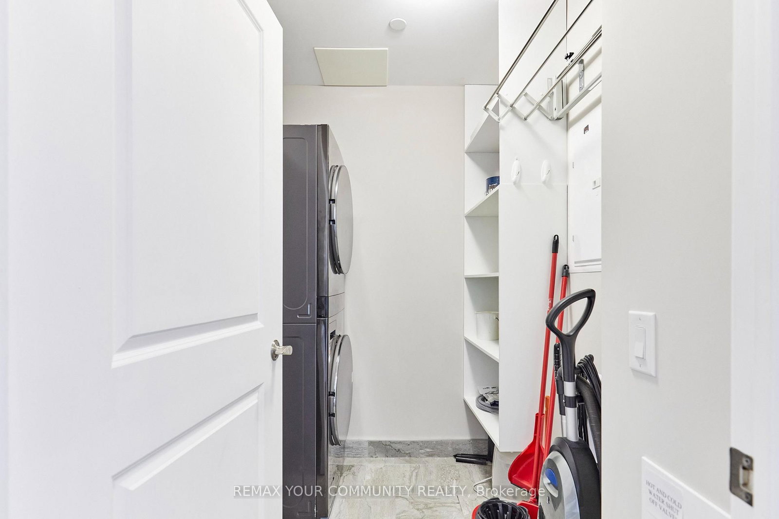 440 William Graham Drive • #511 • Aurora, ON photo 25