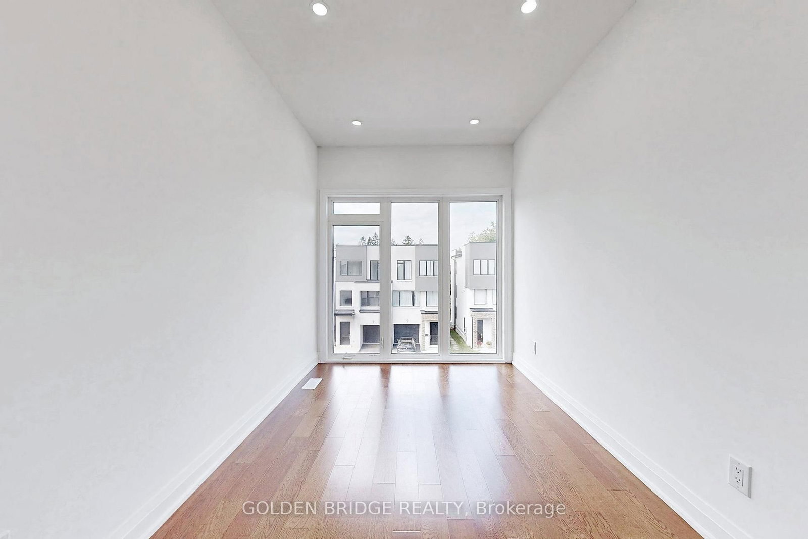 21 Persica Street • Richmond Hill, ON photo 18