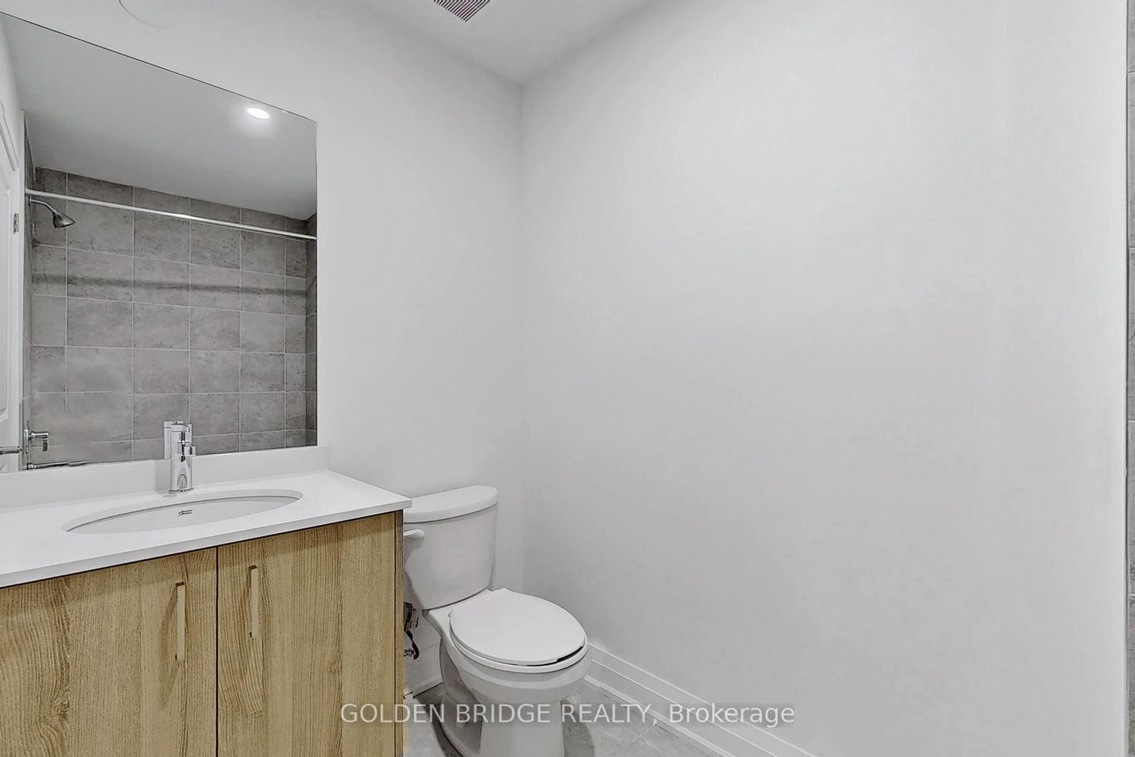 21 Persica Street • Richmond Hill, ON photo 23