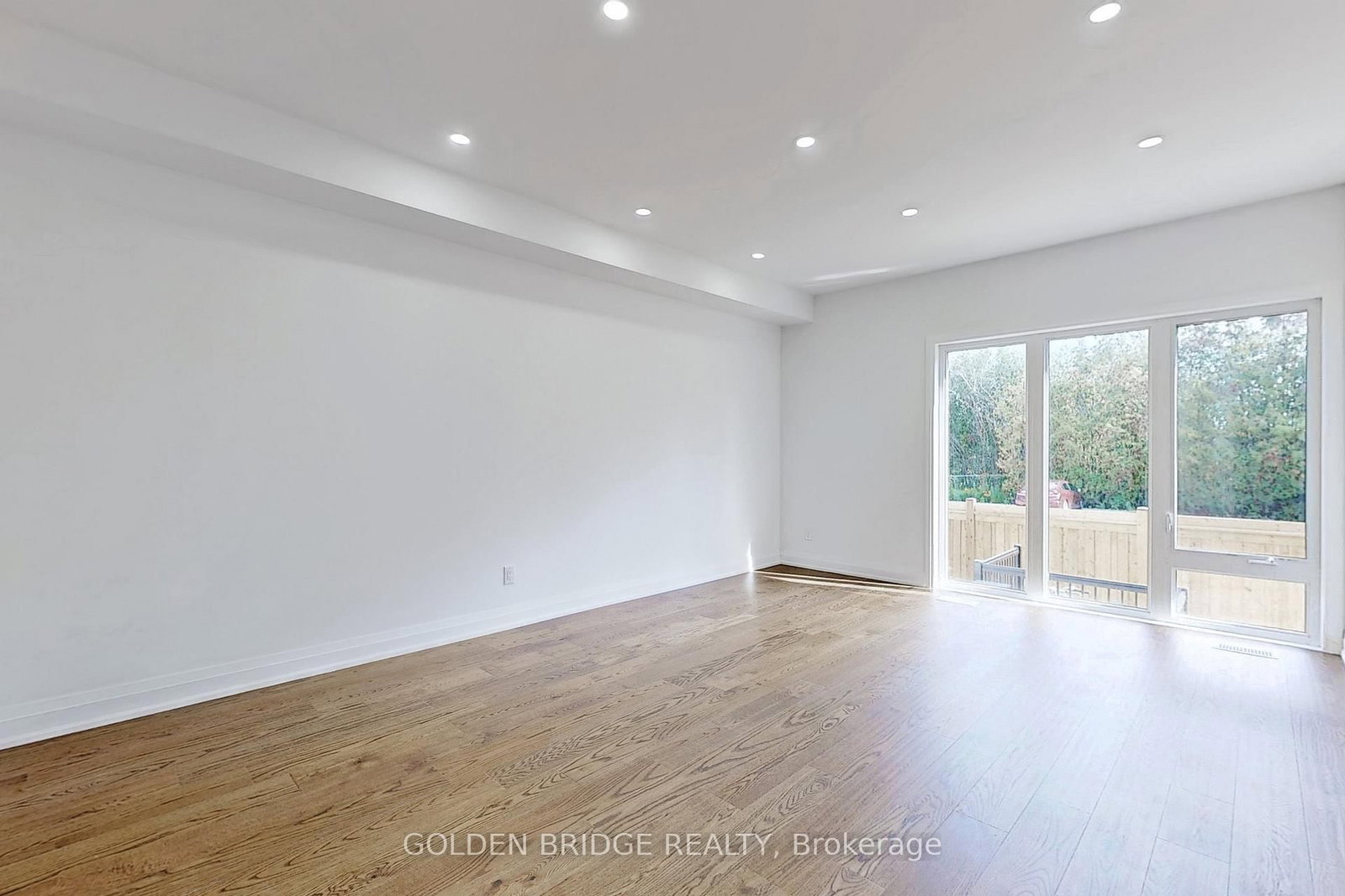 21 Persica Street • Richmond Hill, ON photo 26