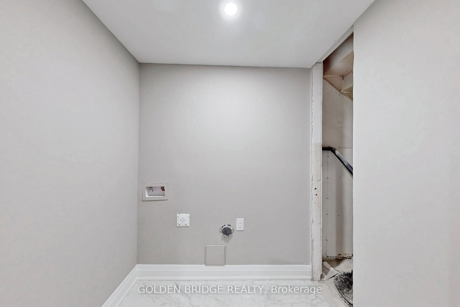 21 Persica Street • Richmond Hill, ON photo 32