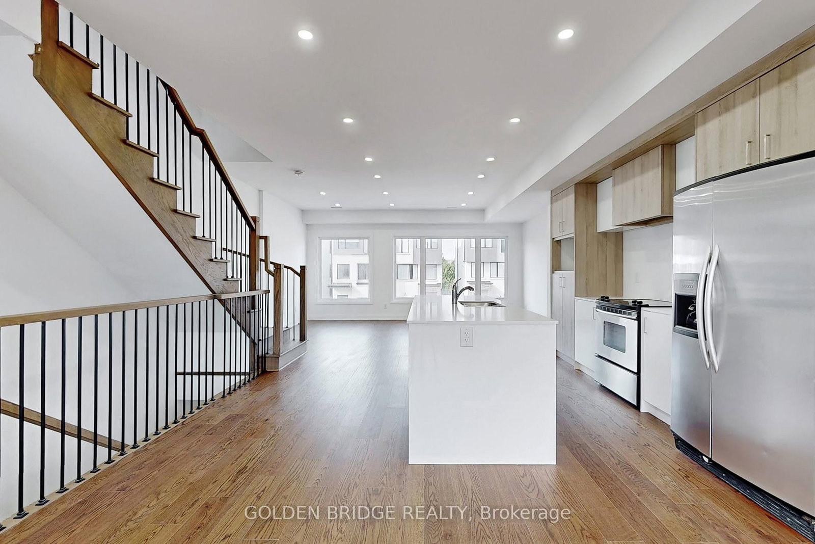 21 Persica Street • Richmond Hill, ON photo 5