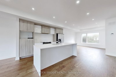21 Persica Street • Richmond Hill, ON photo 8