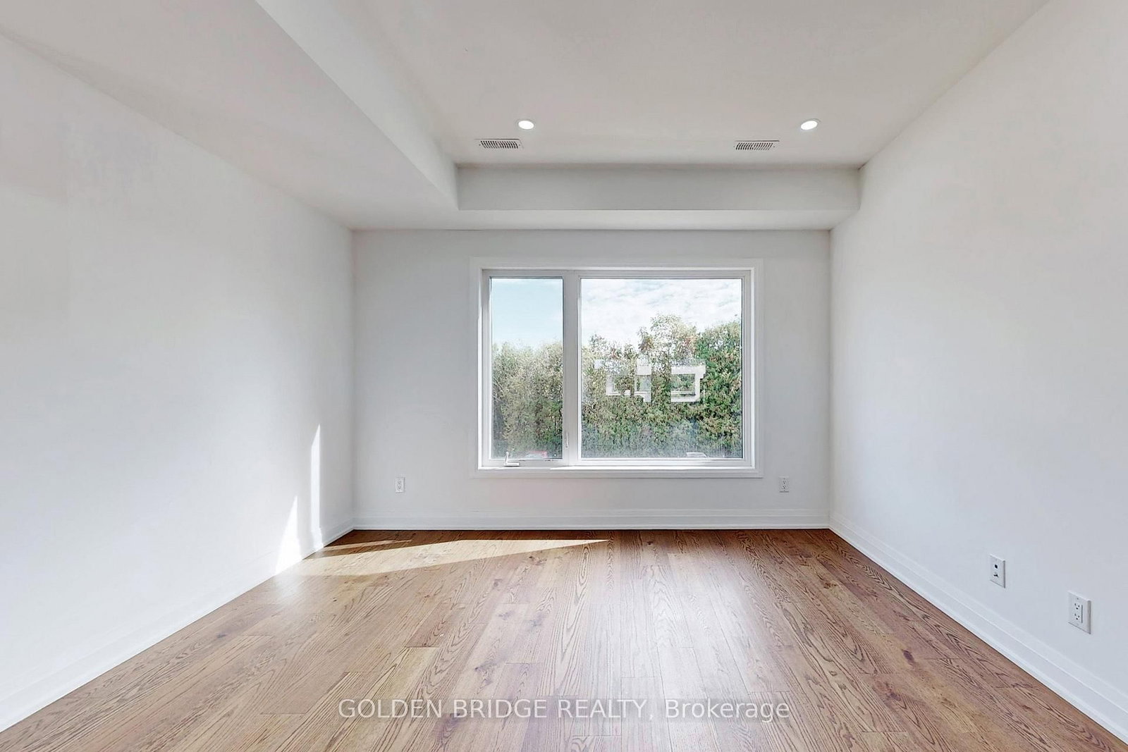 21 Persica Street • Richmond Hill, ON photo 9