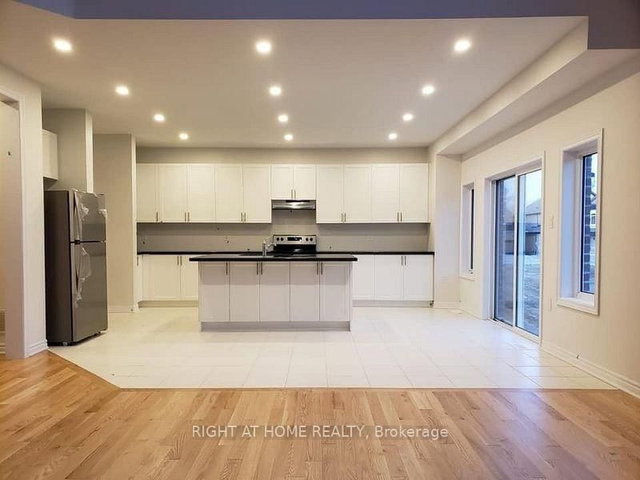 941 Wickham Road