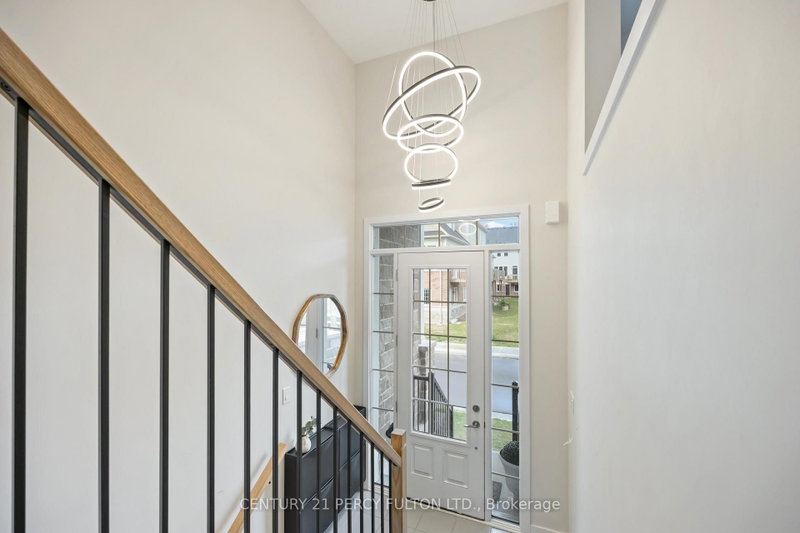 102 Lyall Stokes Circle