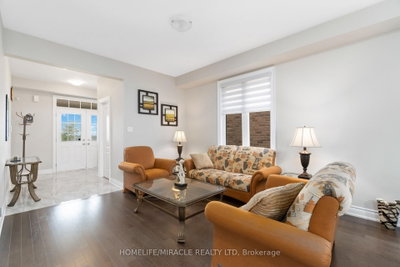 25 Pear Blossom Way — more photos