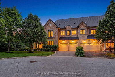64 Jenny Thompson Court